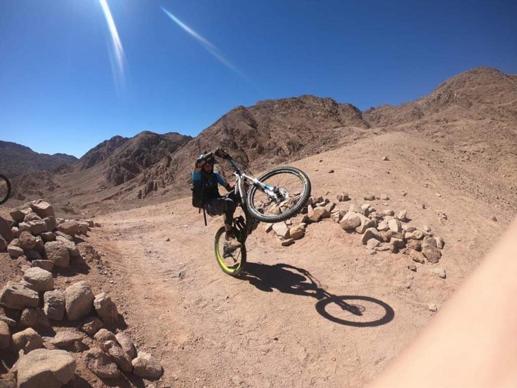Sebaii Camp السباعى كامب شاطئ الترابين بجوار ويت بالس Hostel Nuweiba` Εξωτερικό φωτογραφία