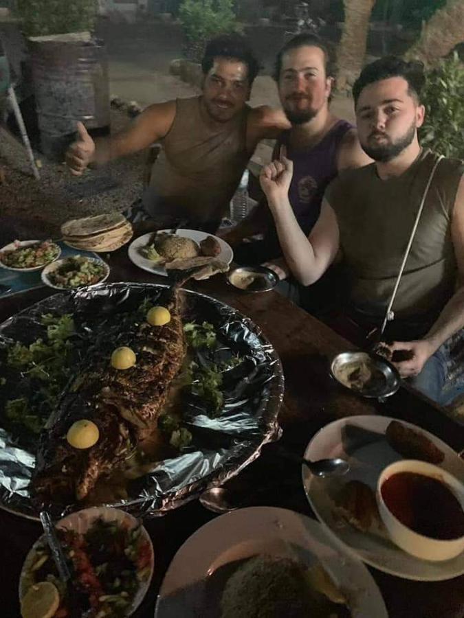 Sebaii Camp السباعى كامب شاطئ الترابين بجوار ويت بالس Hostel Nuweiba` Εξωτερικό φωτογραφία